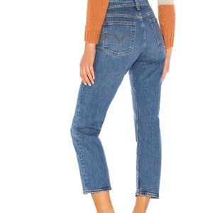 NWT✨ Levi’s Premium Wedgie Straight in 30/26